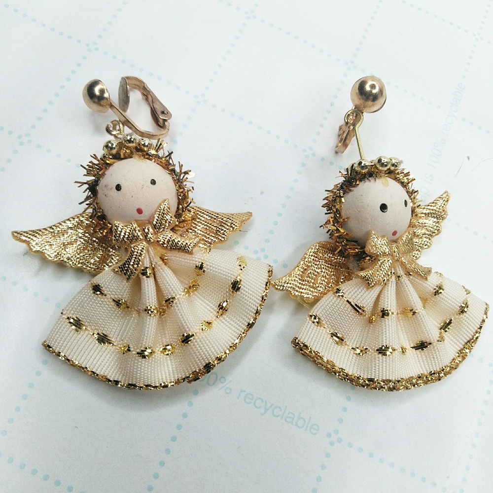 5/$25 VTG Handmade Christmas Angel CLIP ON Earring
